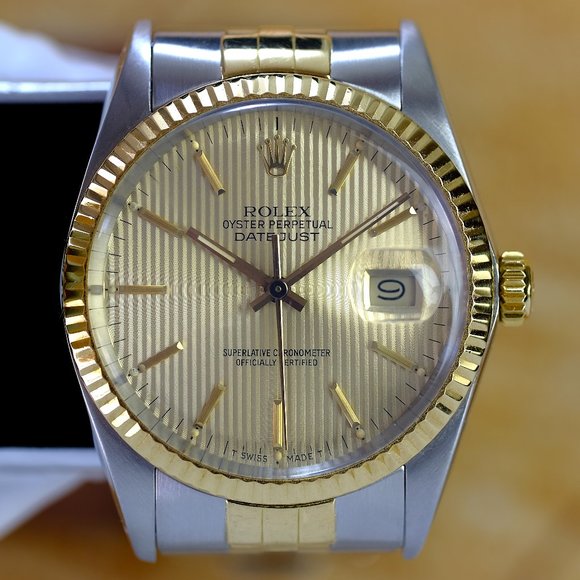 Rolex Datejust Champagne Dial Fluted 36mm Watch - Picture 3 of 7